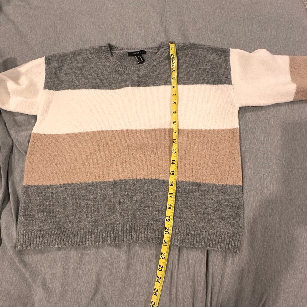 Forever 21 Colorblock Knit Sweater Gray Cream Tan Long Sleeve - Picture 7 of 10